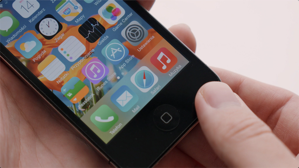 iphone-4s-w-2024-roku